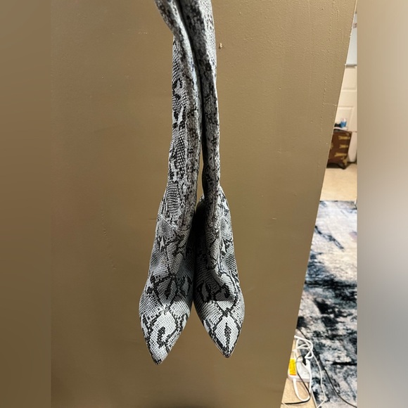 NWOT Steve Madden Kathleen Natural Snakeskin Boot - Picture 6 of 6